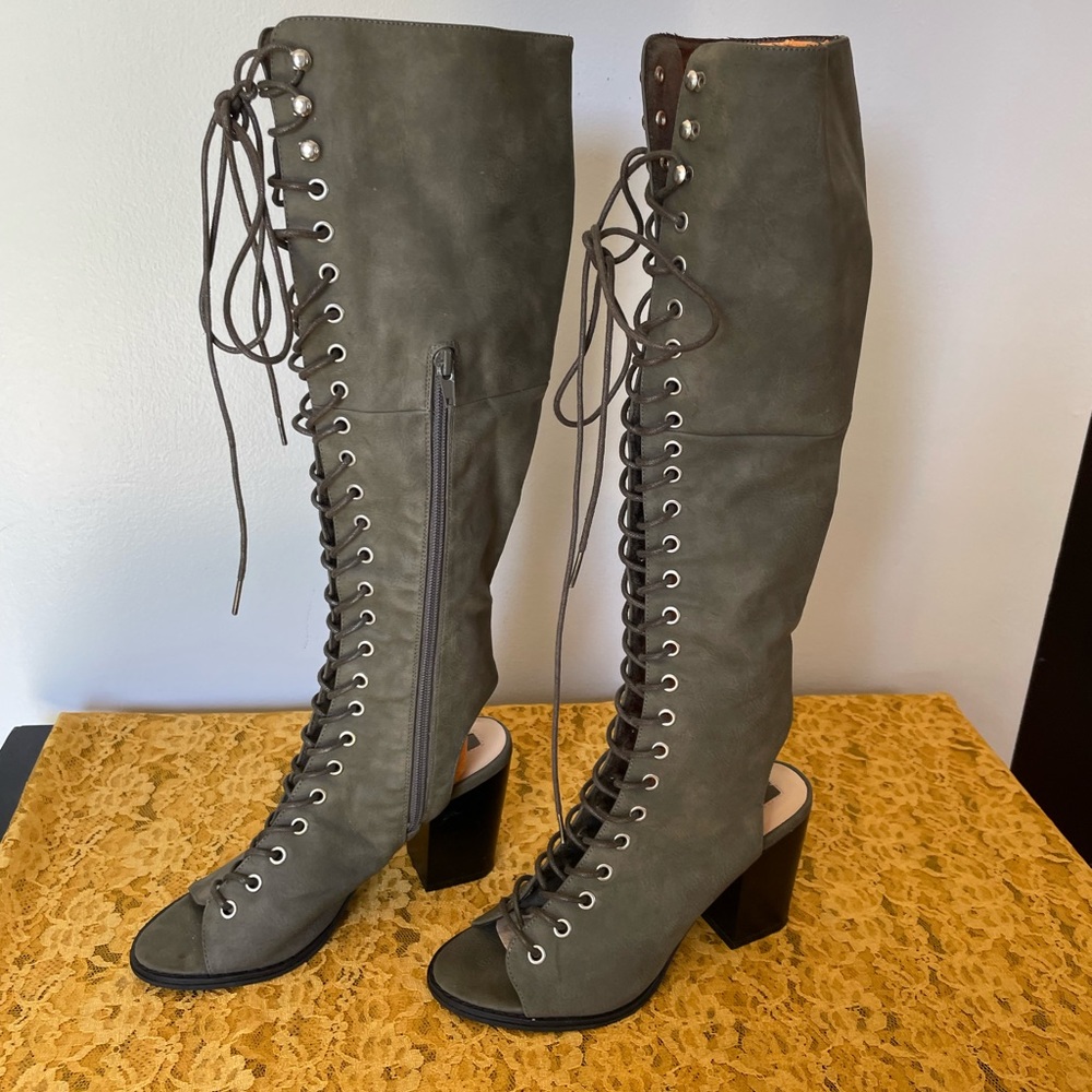 Forever 21 Lace-Up Boots, Size 6.5